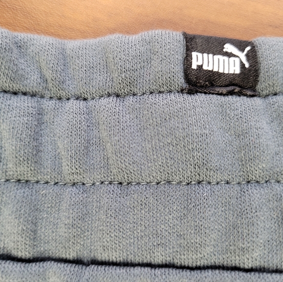 Puma relaxed fit shorts - Picture 6 of 7